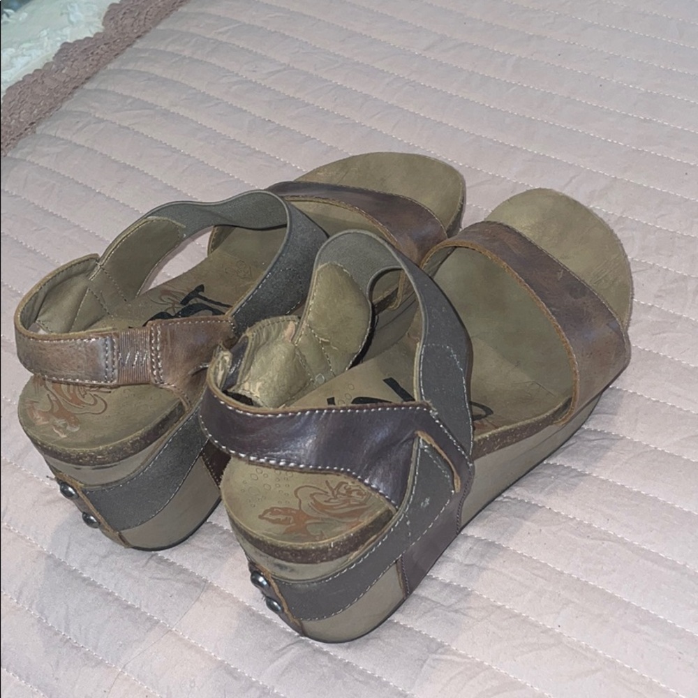 OTBT WEDGES